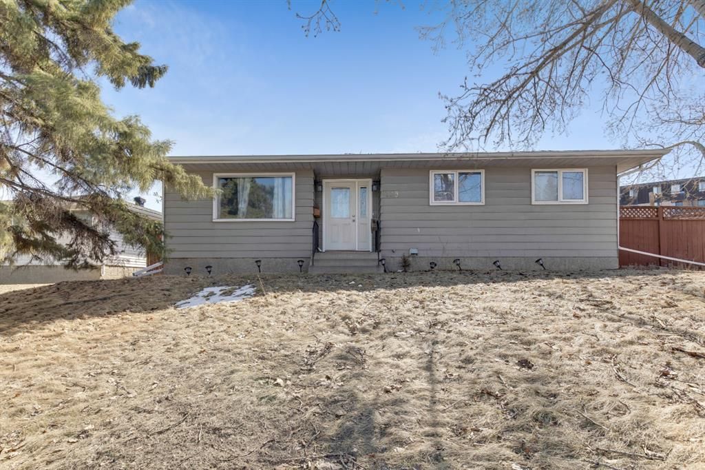 I have sold a property at 739 64 AVENUE NW in Calgary
